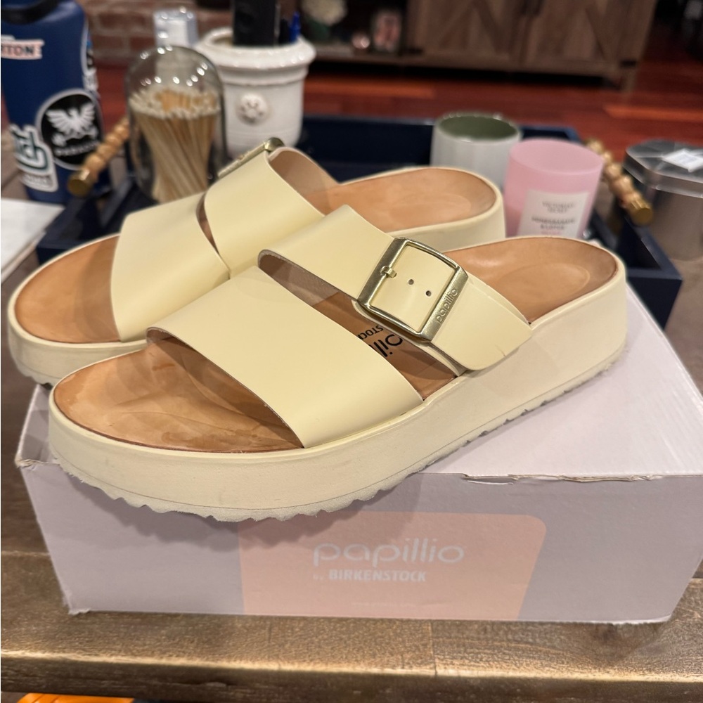 Papillio by Birkenstock. Size 41  (10 US) Almina shoe in Ecru/Cream Narrow fit.